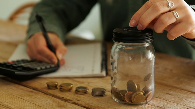 15 Ways to Cut $100 From Your Monthly Expenses